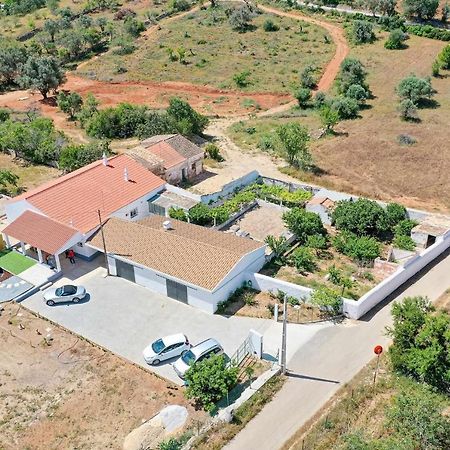 Vila Titeresa By Mtphomes อัลบูเฟรา ภายนอก รูปภาพ